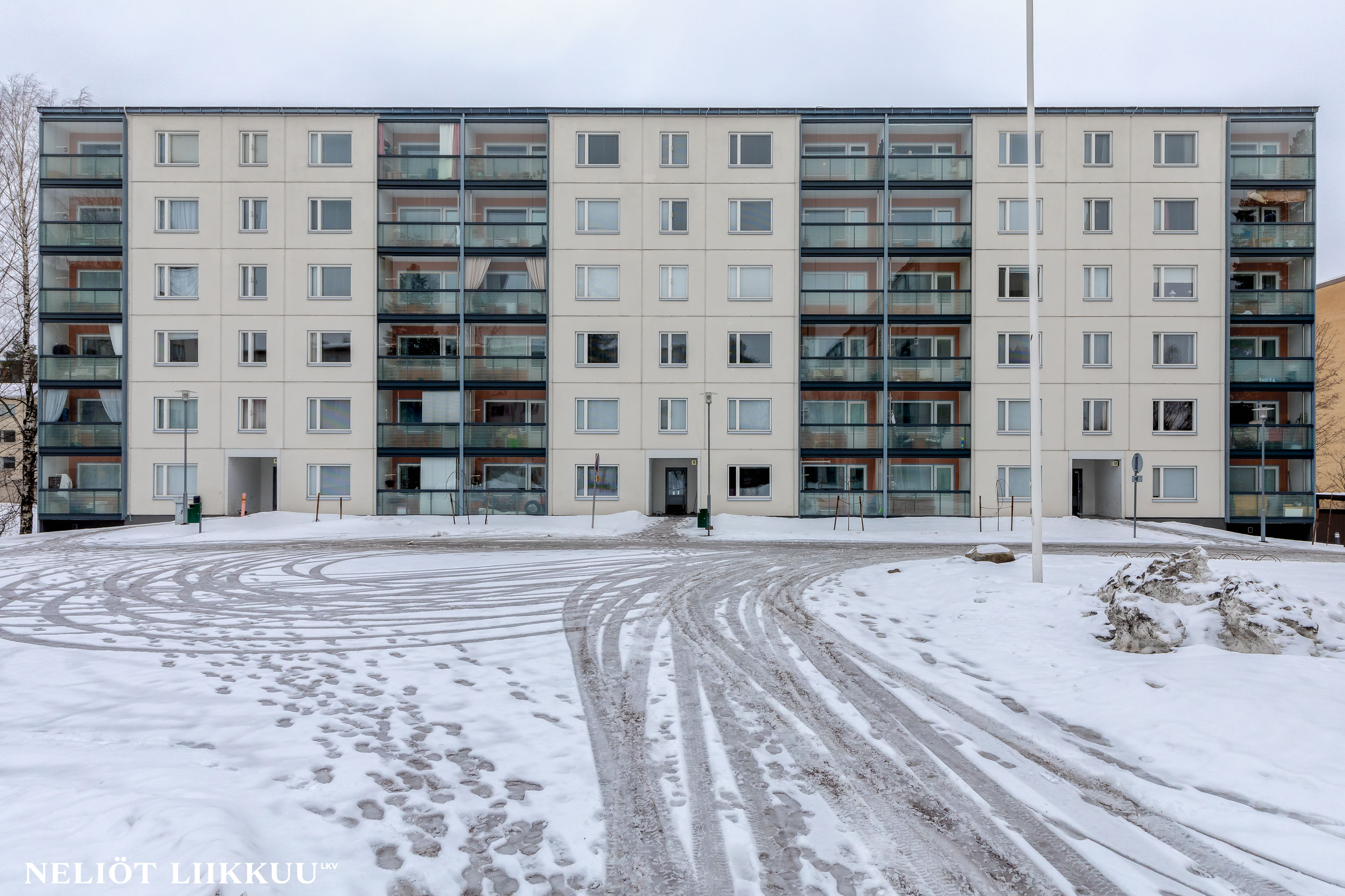 Laajametsänkuja 4 E 55, 01620 Vantaa, Suomi